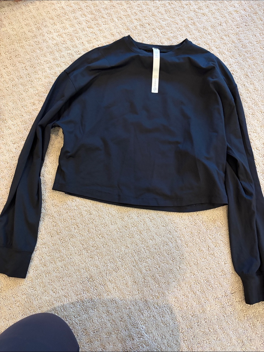 lululemon athletica Black Long-Sleeve Cropped Crew